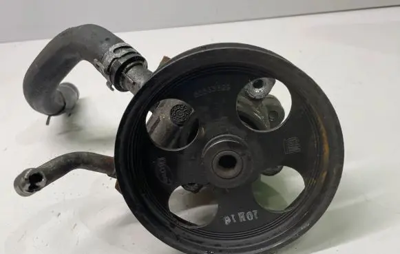 Opel Insignia A Power steering pump 13309336
