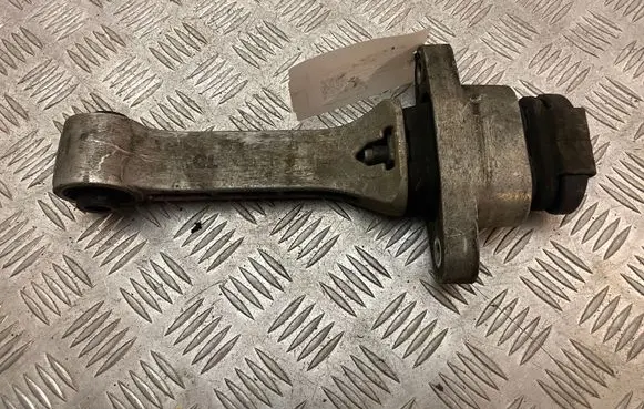 KIA Sportage Engine mount bracket 21957D9000