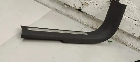 Volvo XC90 Front sill trim cover 39829989