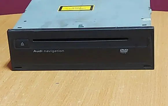 Audi A6 S6 C6 4F Navigation unit CD/DVD player 4E0919887C 4E0910887M