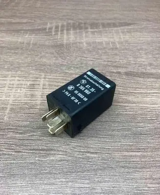 BMW X5 E53 Other relay 8365960 05065000