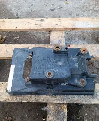 Battery tray