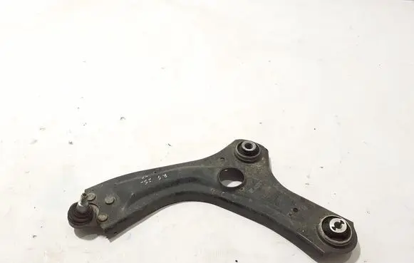 Renault 5 E-Tech Front lower control arm/wishbone 545017850R