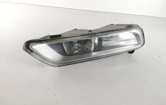 Volkswagen PASSAT B7 Front fog light