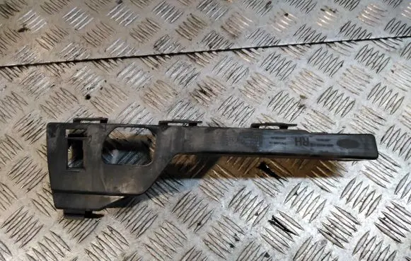 Ford Focus Front bumper mounting bracket 4M5117E856AC