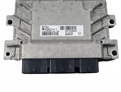 Dacia Duster Engine control unit/module 237104234R
