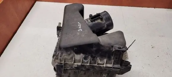 Toyota Avensis T270 Air filter box
