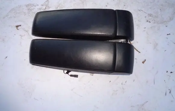 Audi A8 S8 D3 4E Armrest PODOKIETNIK