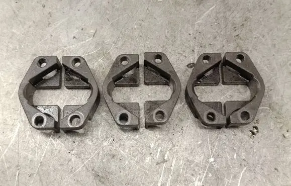 BMW X5 E70 Fuel Injector clamp holder 