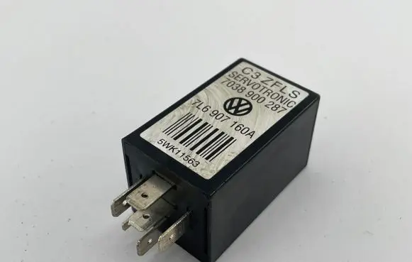 Volkswagen Touareg I Other relay 7L6907160A 7038900287 5WK11563