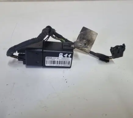 Mercedes-Benz Vito Viano W639 Other relay A6398300084 050300