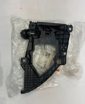 Porsche Cayenne (92A) Headlight/headlamp mounting bracket 95863152201