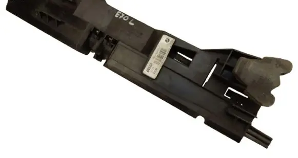 BMW X5 E70 Radiator support slam panel bracket 7799761