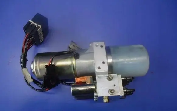 Audi A4 S4 B6 8E 8H Convertible roof hydraulic pump 8H0871611 8H0871611D BZ0A08270016