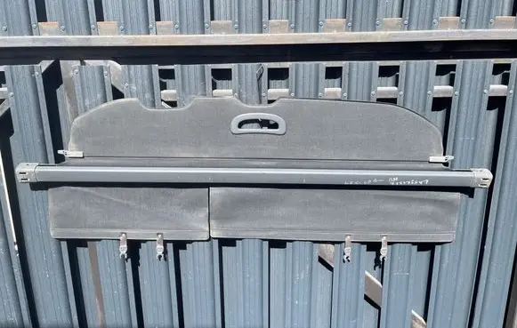 Toyota Land Cruiser (J150) Parcel shelf load cover 