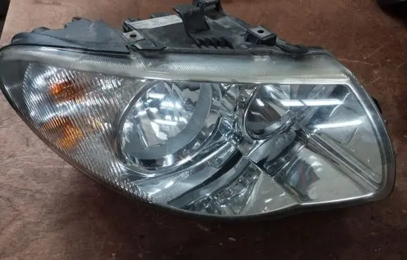 Chrysler Voyager Headlight/headlamp 04857832AC
