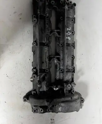 Mercedes-Benz E W212 Rocker cam cover a6420101930