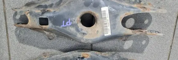 Mercedes-Benz C W204 Rear control arm 2043503008 0245372