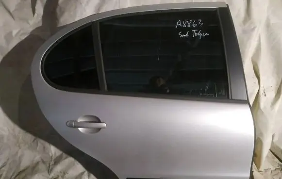 Seat Toledo II (1M) Rear door pilkos