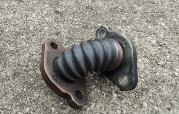 Jeep Grand Cherokee (WK) EGR valve line/pipe/hose 6421400308