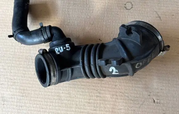 Air intake hose/pipe
