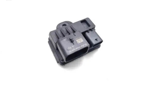 BMW 3 F30 F35 F31 Glow plug pre-heat relay 8570087 0522120103 857008702