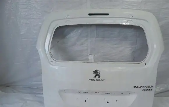 Opel Combo E Tailgate/trunk/boot lid