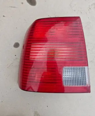 Volkswagen PASSAT B5 Rear/tail lights