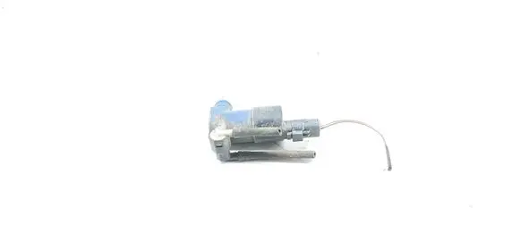 Windshield washer spray nozzle