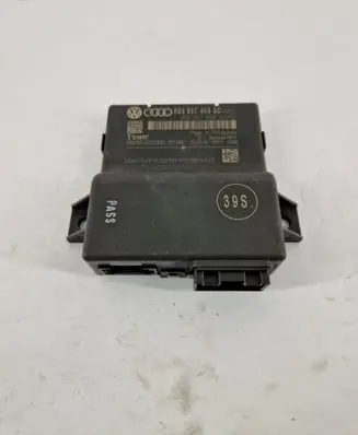Audi Q3 8U Gateway control module 8U0907468AC