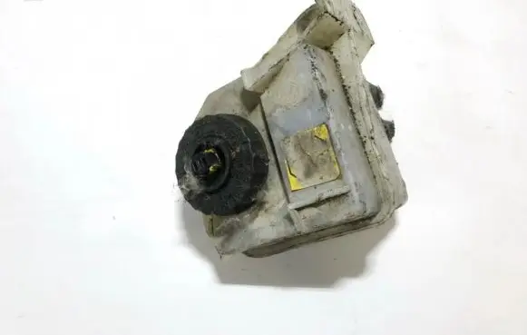 Brake fluid reservoir