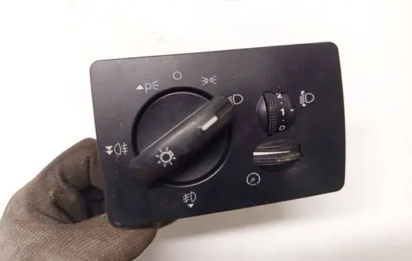 Ford Focus Light switch 4M5T13A024AA