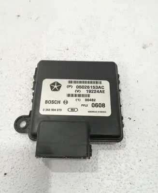 Chrysler Voyager Parking PDC control unit/module P05026153AC