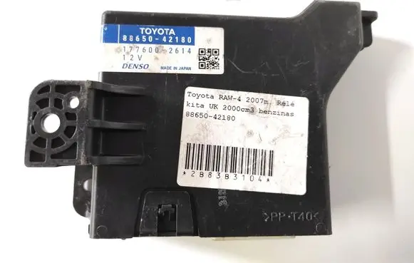 Toyota RAV 4 (XA30) Air conditioning/heating control unit 88650-42180