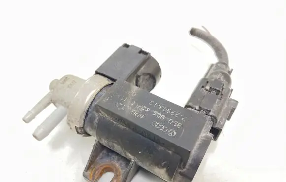 Audi A6 S6 C6 4F Turbo solenoid valve 8E0906627C 72290313
