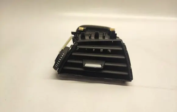 BMW 1 F20 F21 Dashboard air vent grill cover trim 9205356 920535607