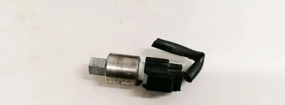 Ford Focus Air conditioning (A/C) pressure sensor 