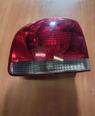 Volkswagen Touareg I Rear/tail lights 7L6945095K
