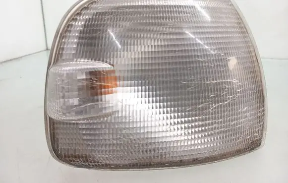 Volkswagen Transporter - Caravelle T4 Front indicator light