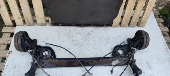 Nissan Note (E12) Rear axle beam 