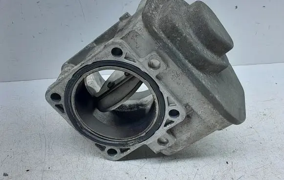 Skoda Fabia Mk1 (6Y) Throttle valve 038128063C
