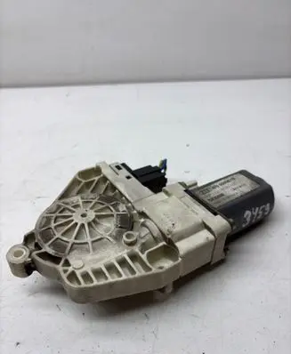 Audi A6 S6 C6 4F Front door window regulator motor 4F0959801B