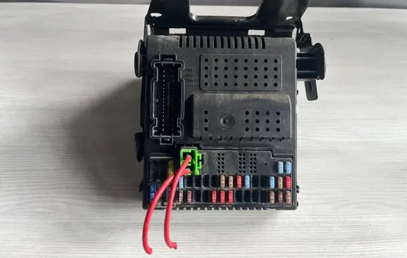 Volvo V70 Fuse module 30786889