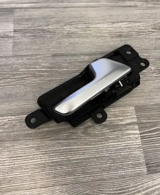 Rear door interior handle