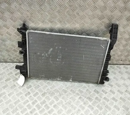 Ford Focus Coolant radiator CV618C342VA