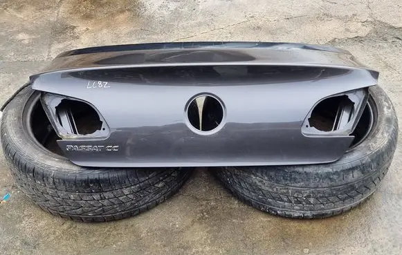Volkswagen PASSAT CC Tailgate/trunk/boot lid 