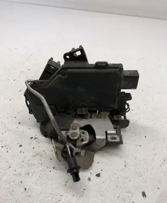 Audi A6 S6 C5 4B Rear door lock 4B0839016G