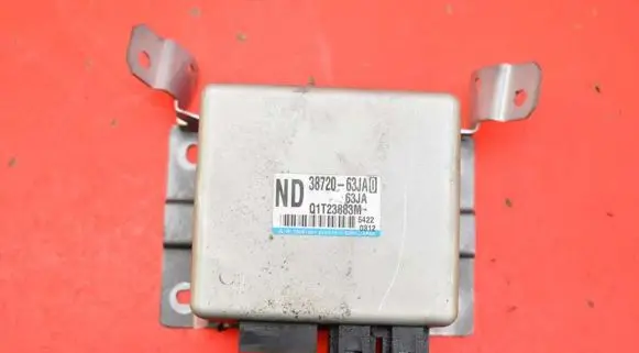 Suzuki Swift I Engine control unit/module ECU 3872063JA0