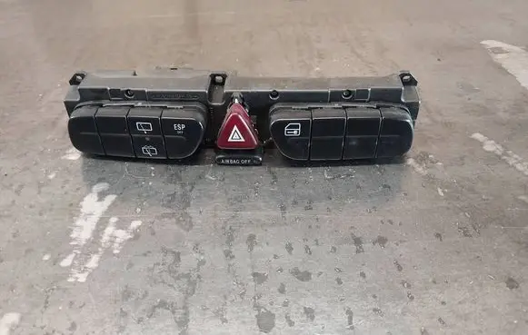 Mercedes-Benz C W203 Hazard light switch 2038218258