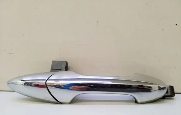 Honda FR-V Rear door exterior handle OEM